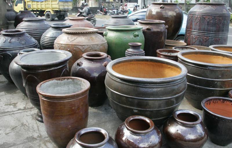 Earthenware pottery Denpasar Bali