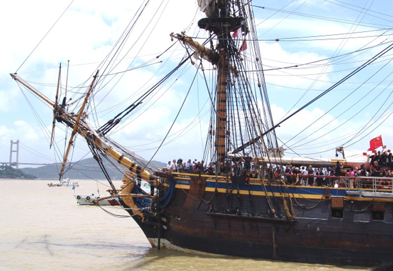 East Indiaman Gotheborg arriving to Bocca Tigris in 2006