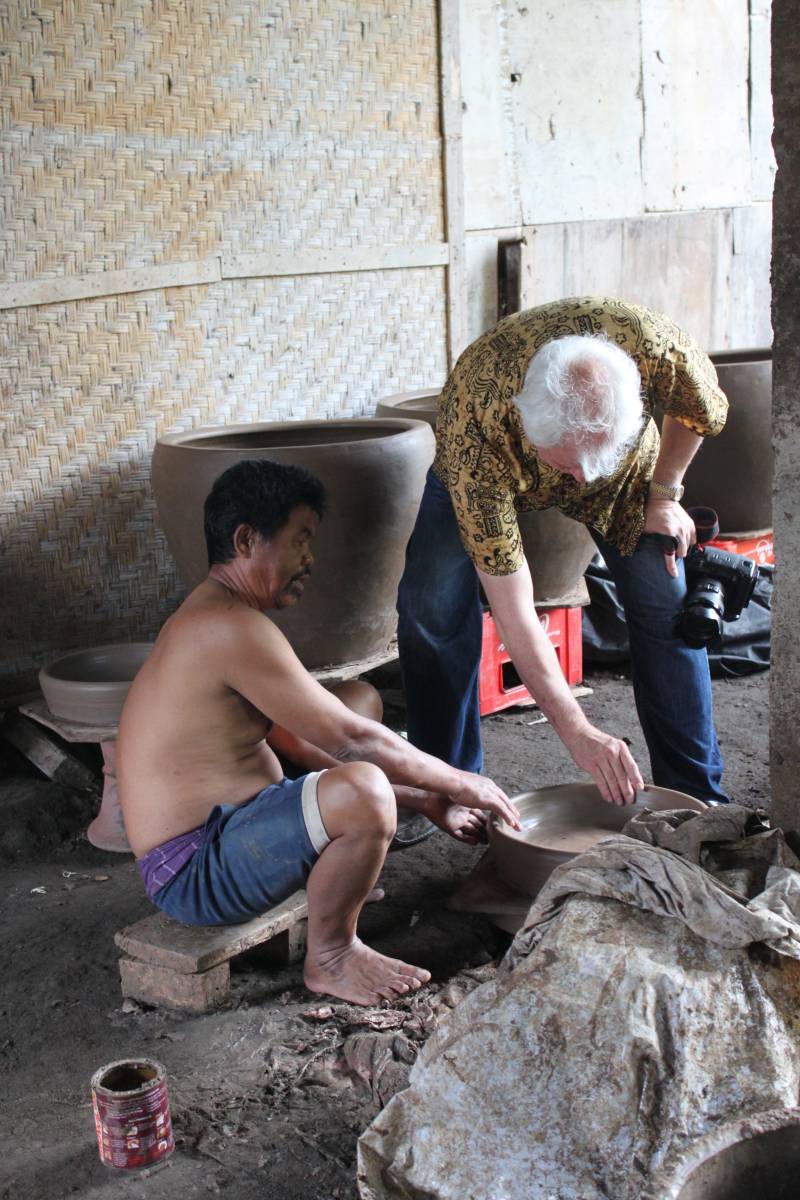 Balinese eartenware dishes made by turning