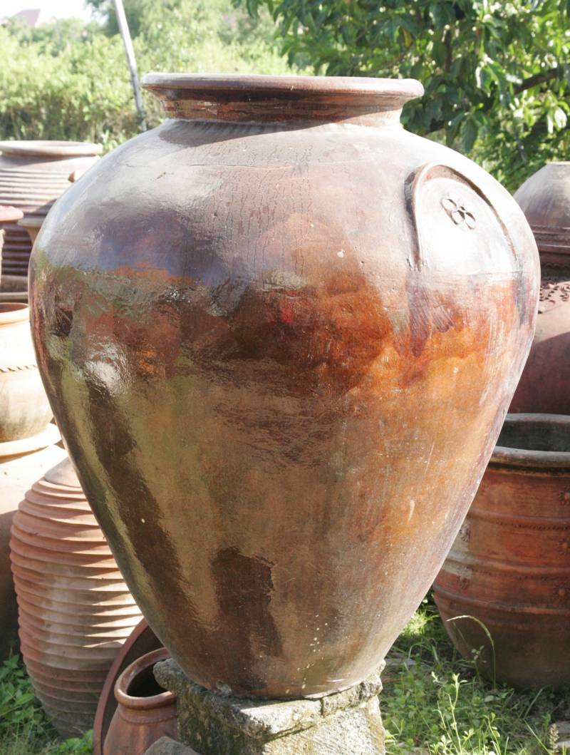 Terracotta pottery in Denpasar, Bali