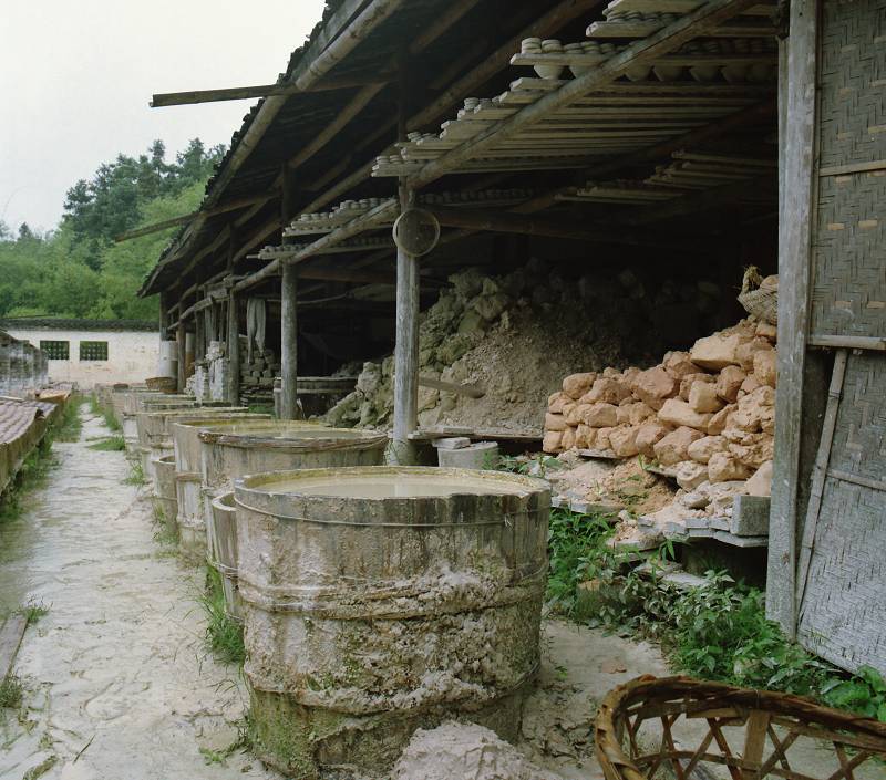 Clay storage